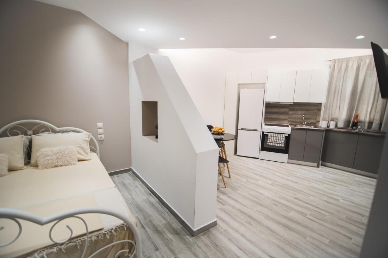 Contemporary Historic Center By Corfuescapes Appartement *